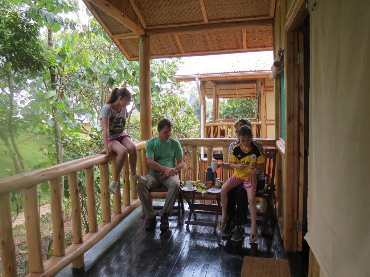 Nkuringo Bwindi Gorilla Lodge Rum bild